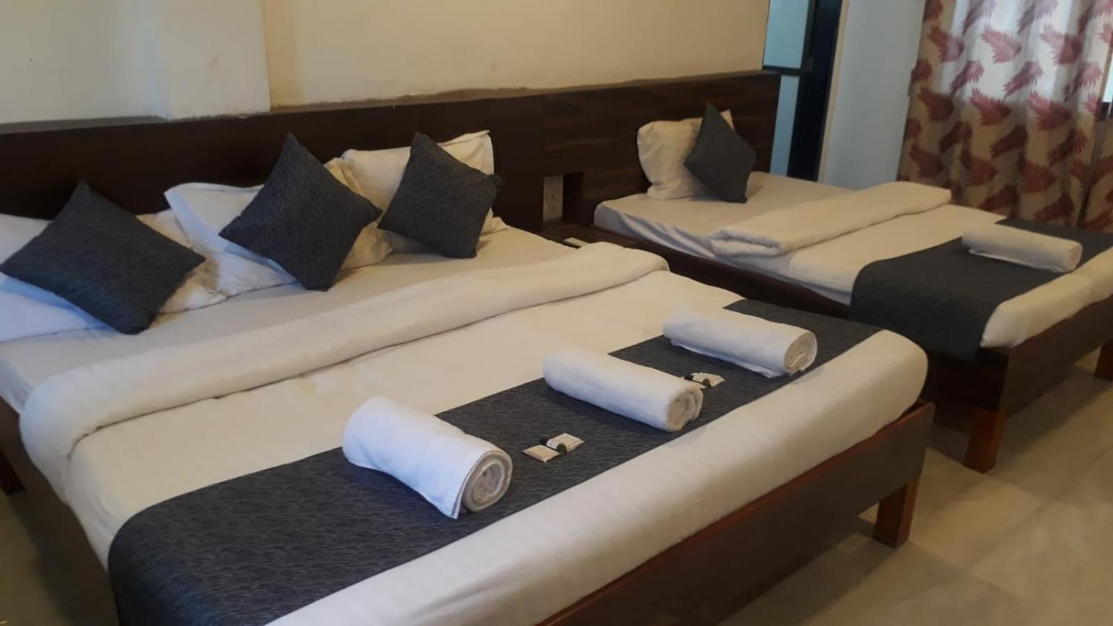 Anant Villa & Resorts Нагаон Екстериор снимка