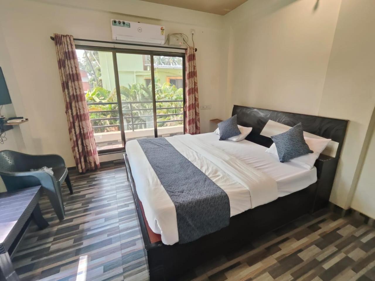 Anant Villa & Resorts Нагаон Екстериор снимка